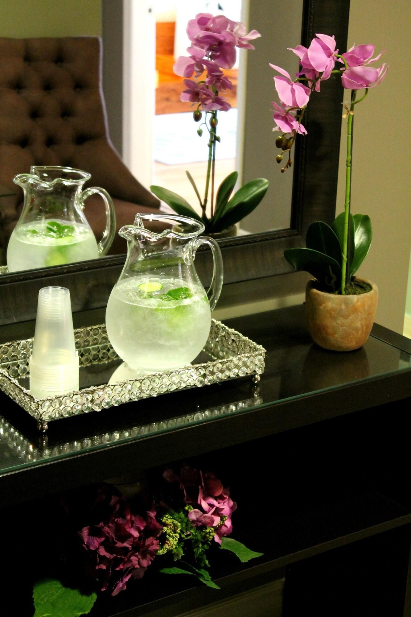 Spa Coast Hotel & Convention Centre Langley City