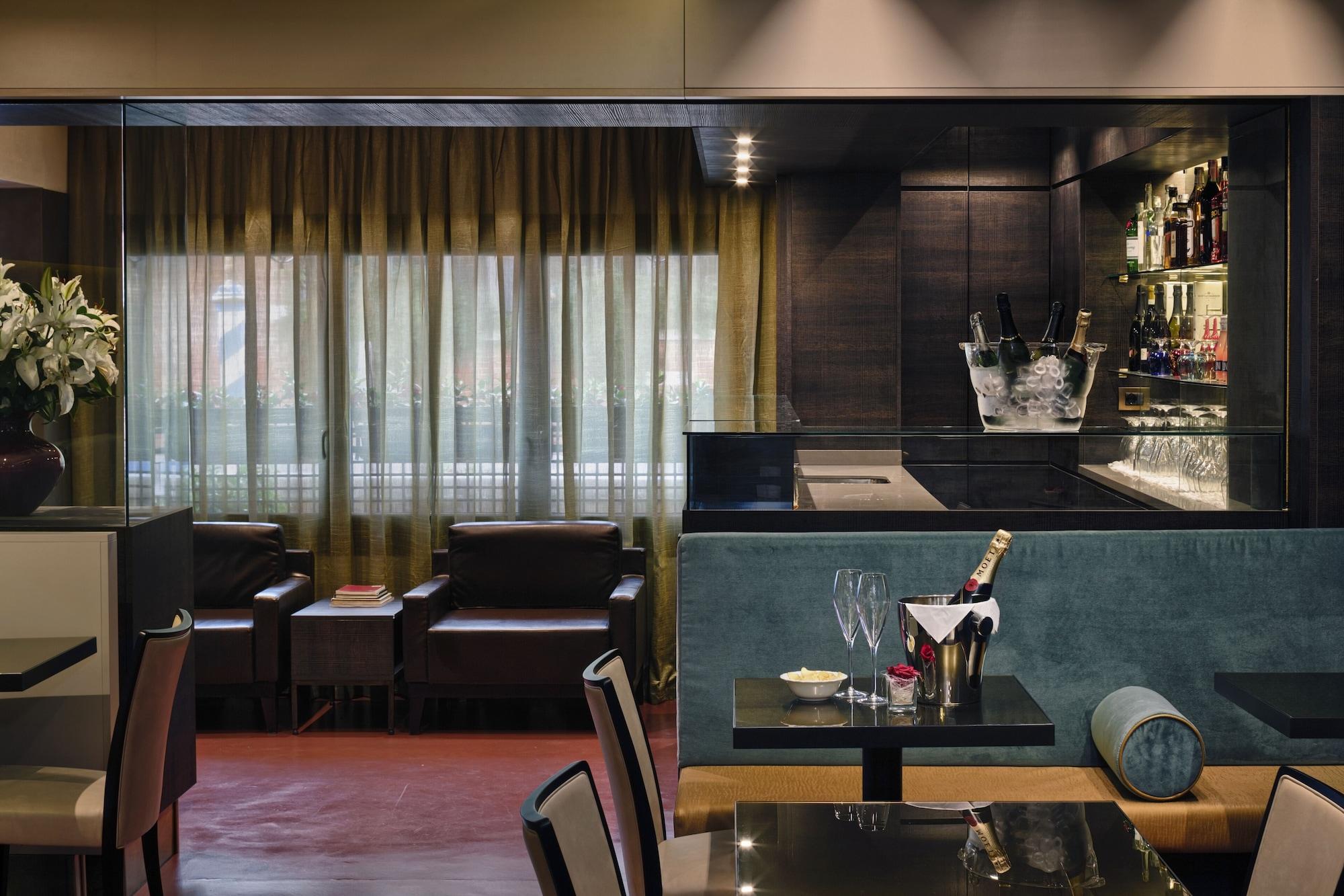 Bar/Salón Hotel American Dinesen