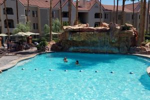 Alojamiento - "Escape to Luxury  - Your Ultimate Desert Oasis Awaits!"