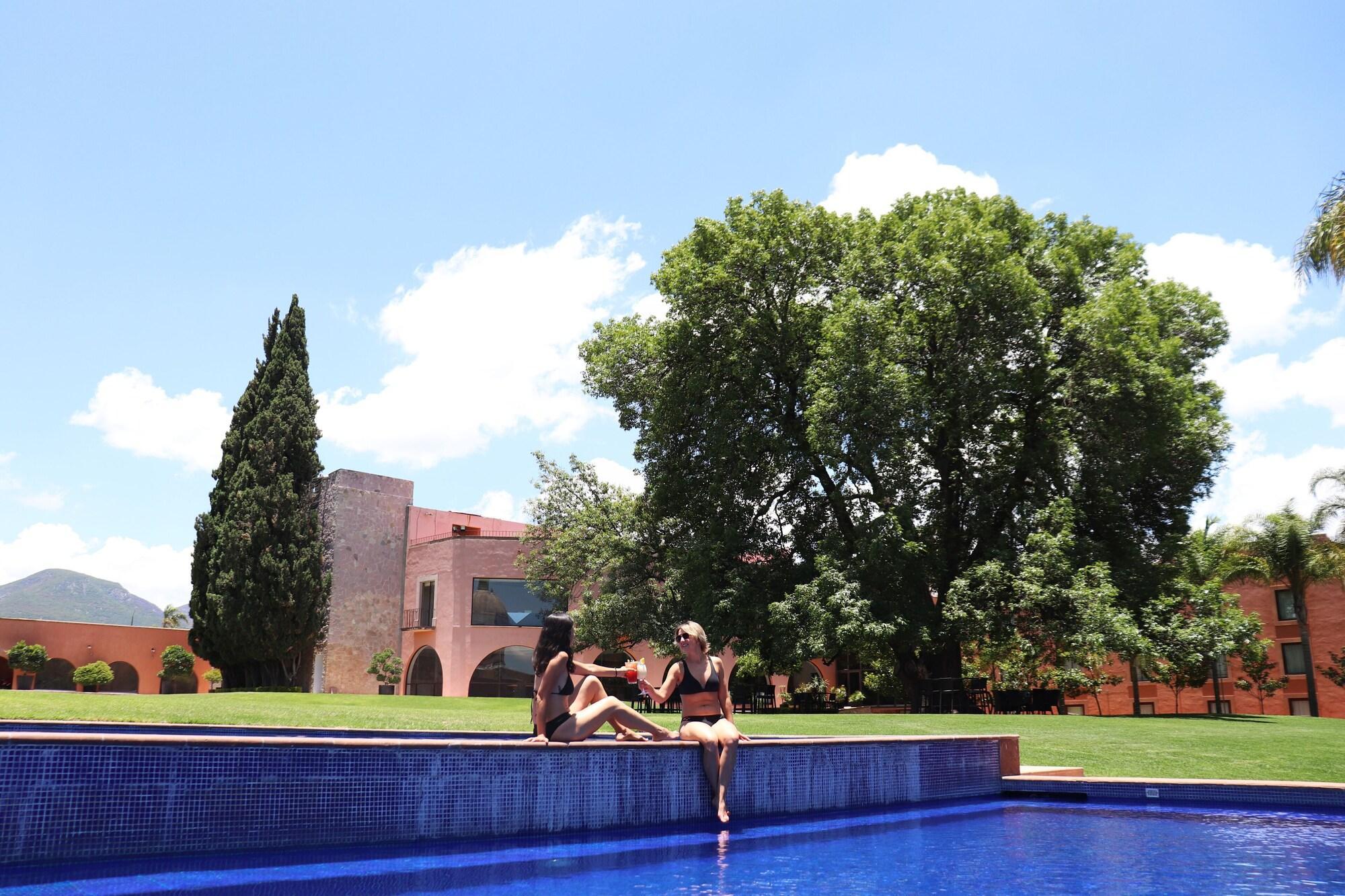 Instalaciones Recreativas El Diezmo Hotel