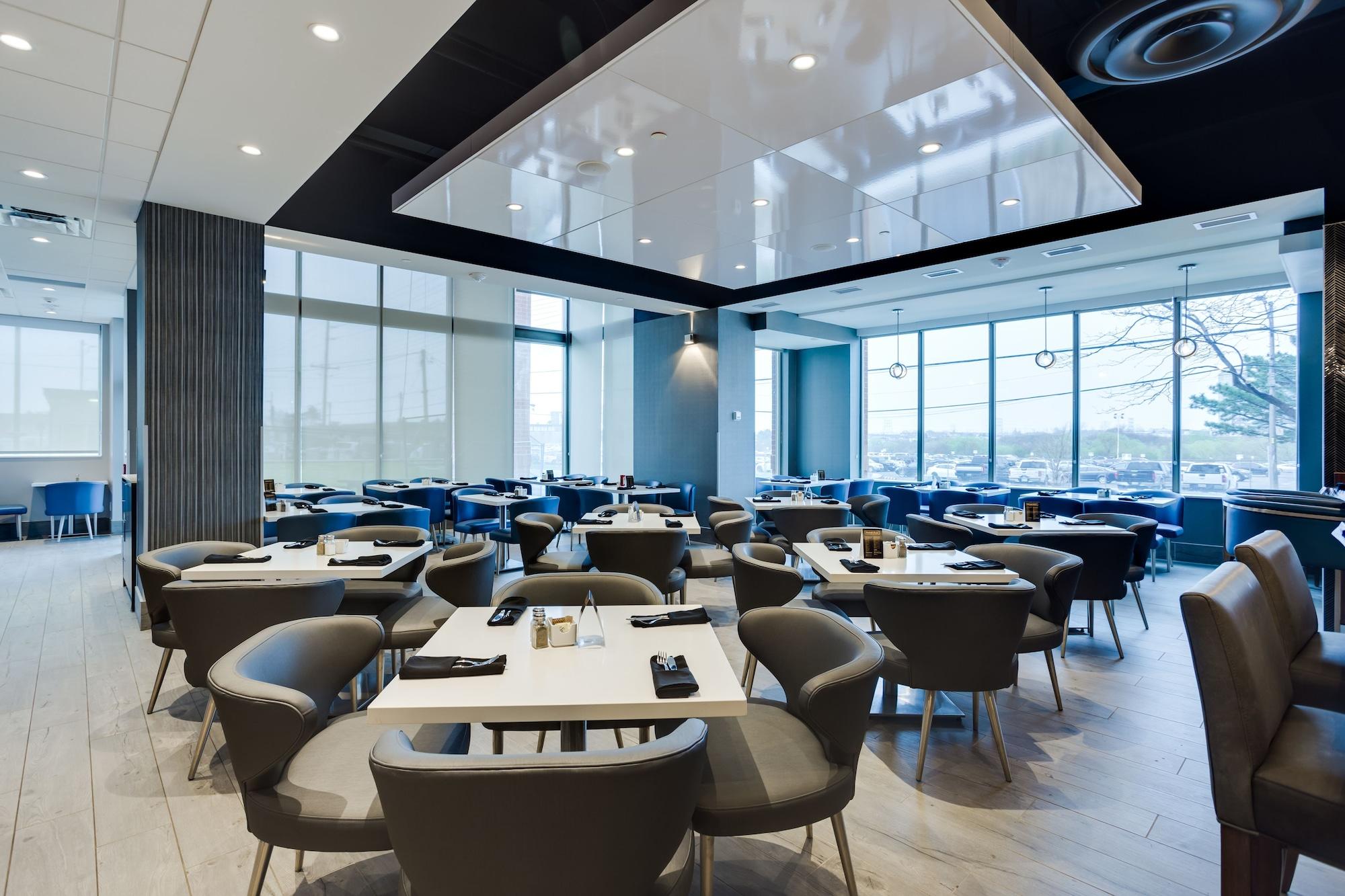 Restaurant Embassy Suites by Hilton Toronto Airport