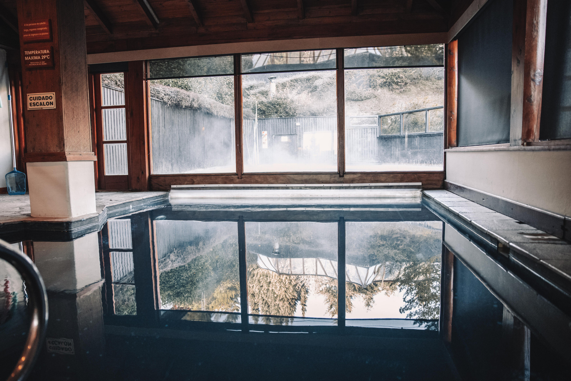 Vista Piscina Hotel Catedral Ski & Wellness