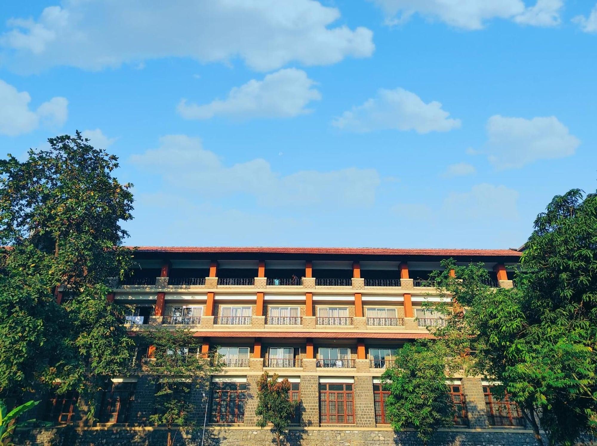 Vista Exterior Govardhan Eco Village