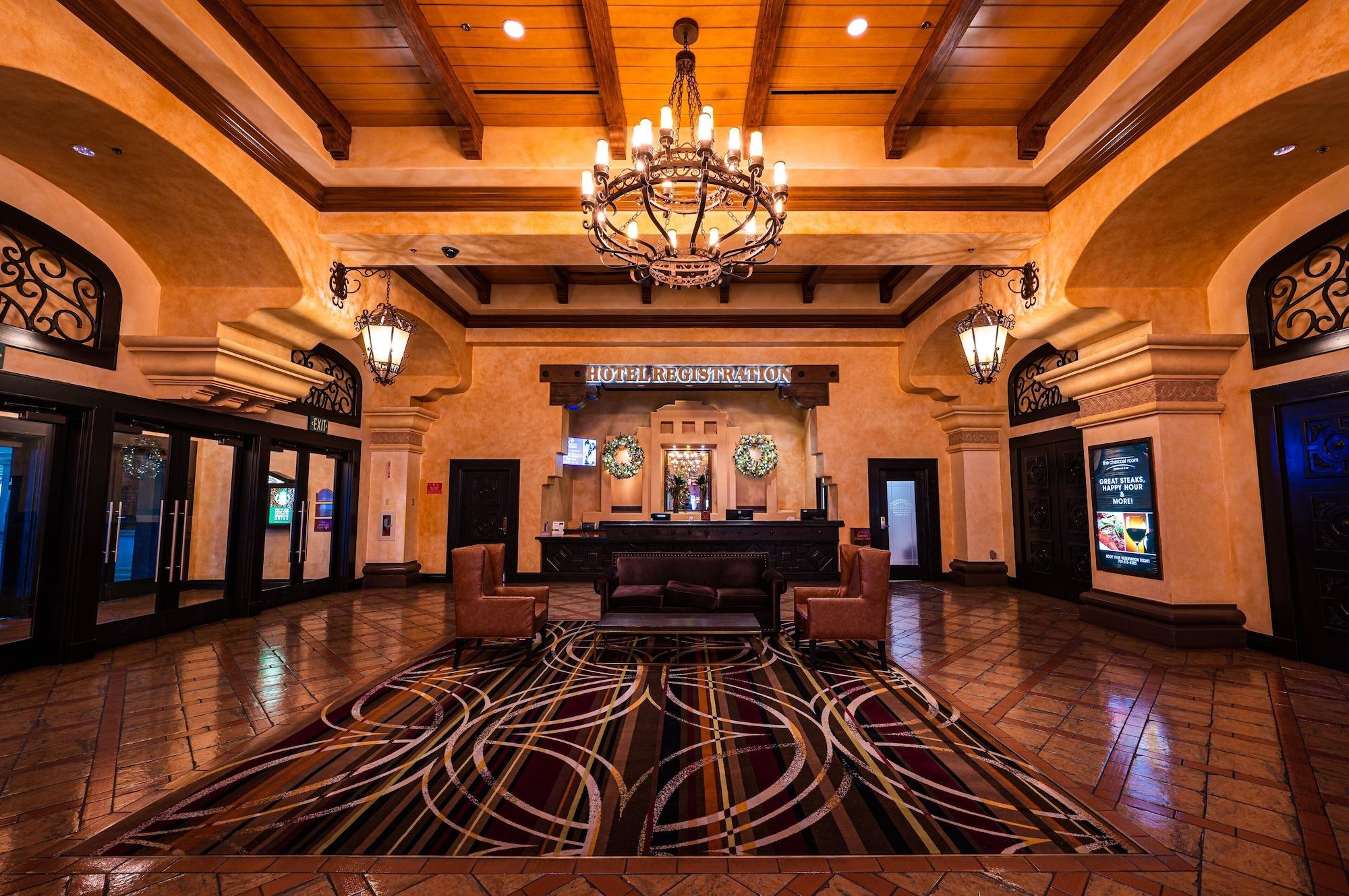 Vista Lobby Santa Fe Station Hotel & Casino
