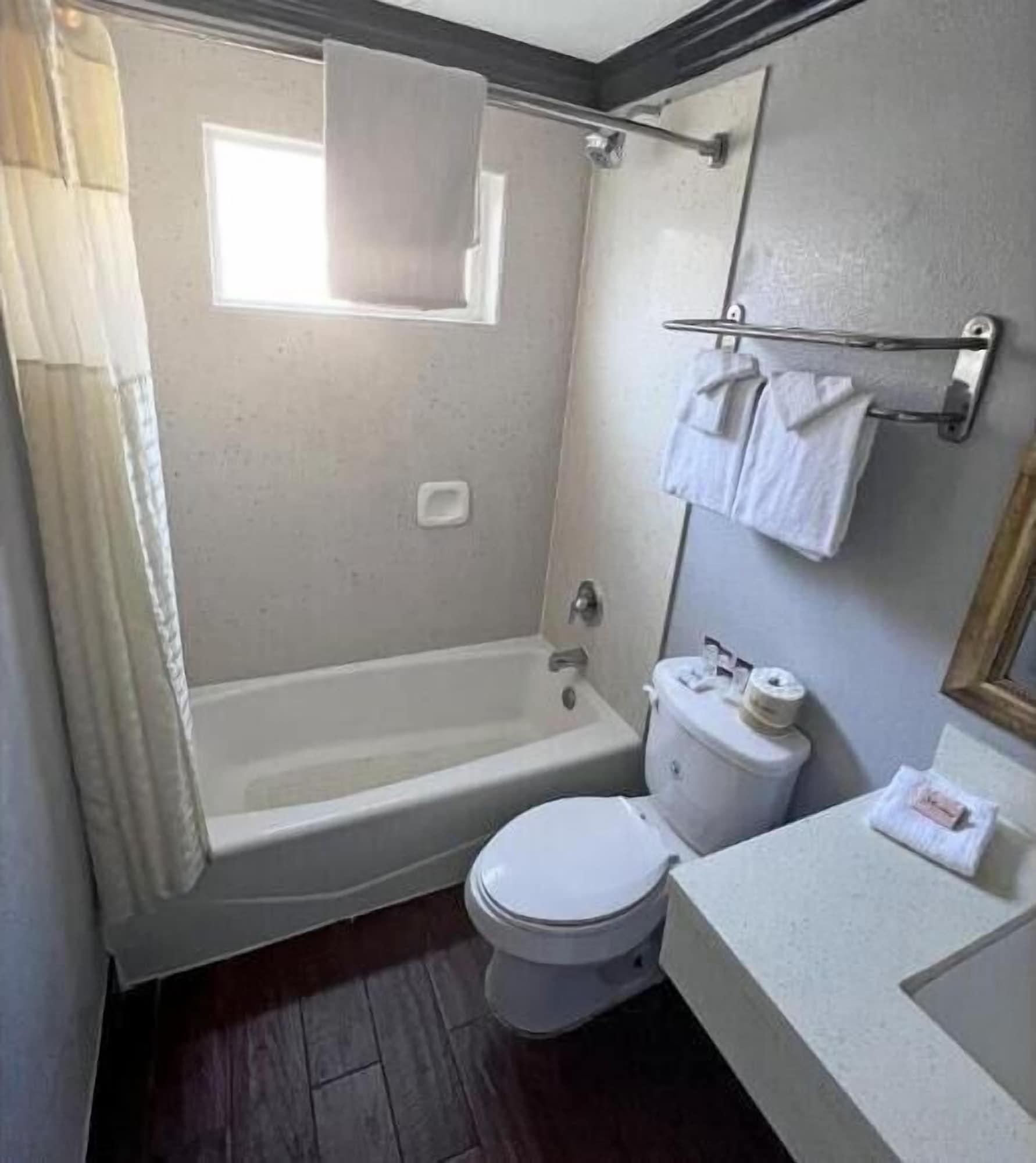 Habitación Anchorage Inn Lakeport