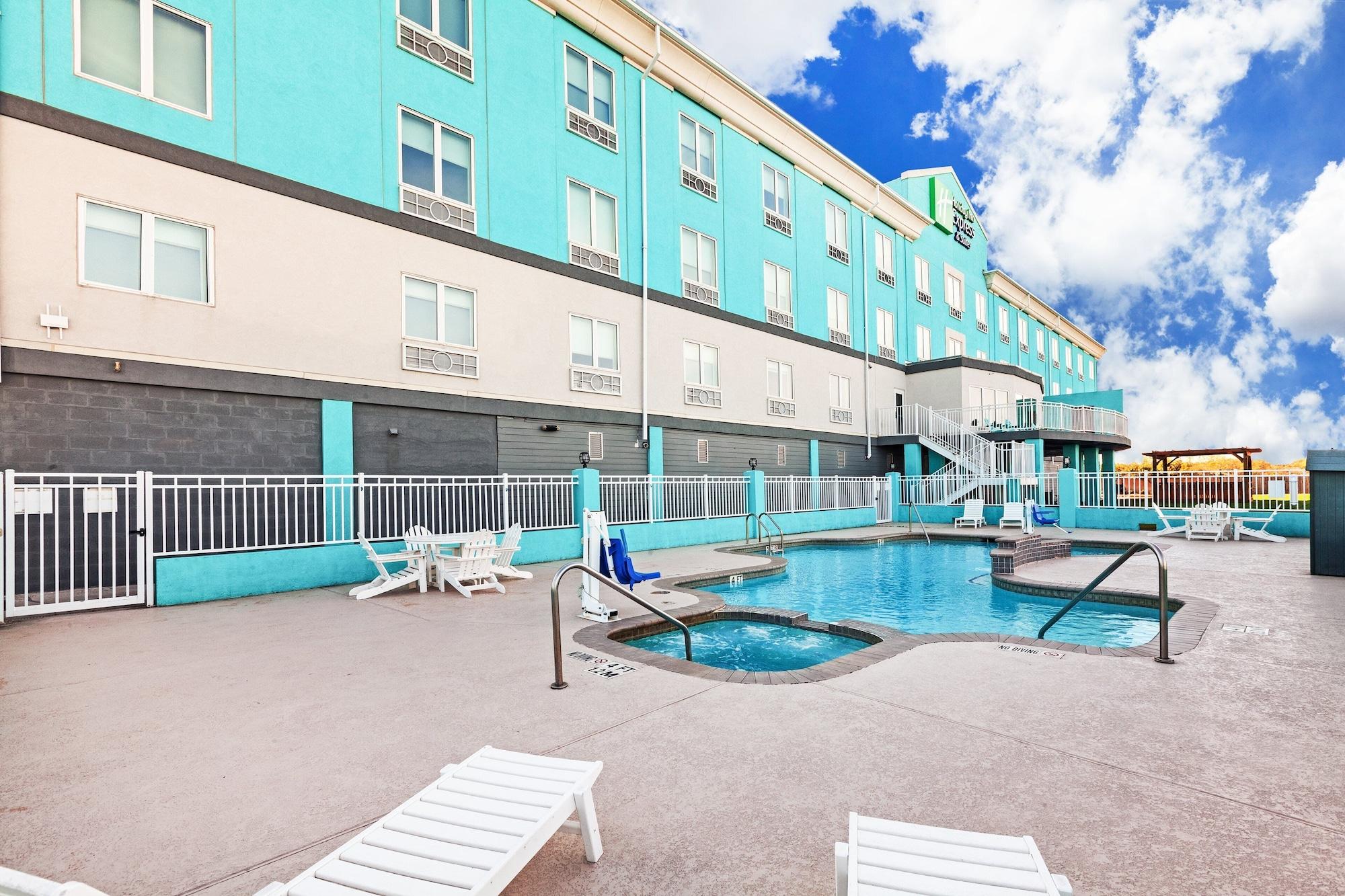 Vista Piscina Holiday Inn Express & Suites Port Lavaca by IHG