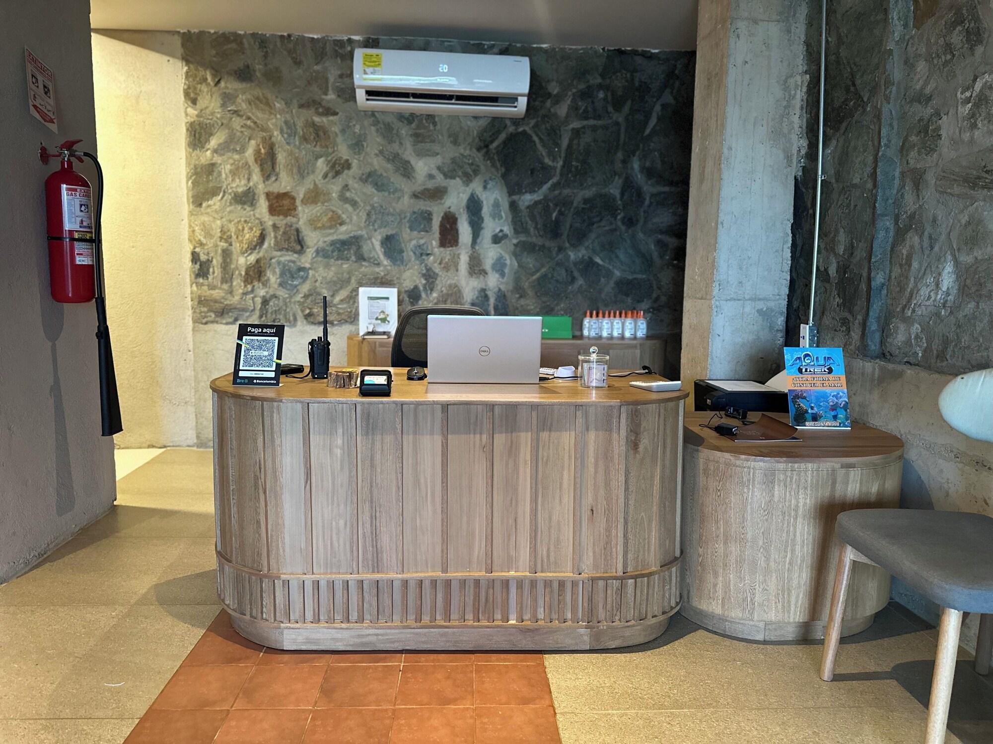 Vista Lobby Perla Roca Hotel Boutique - Beach Front