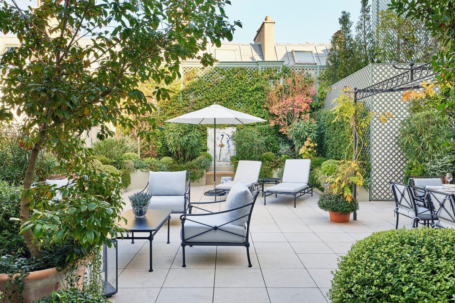 Vista Exterior Le Bristol Paris - Oetker Hotels