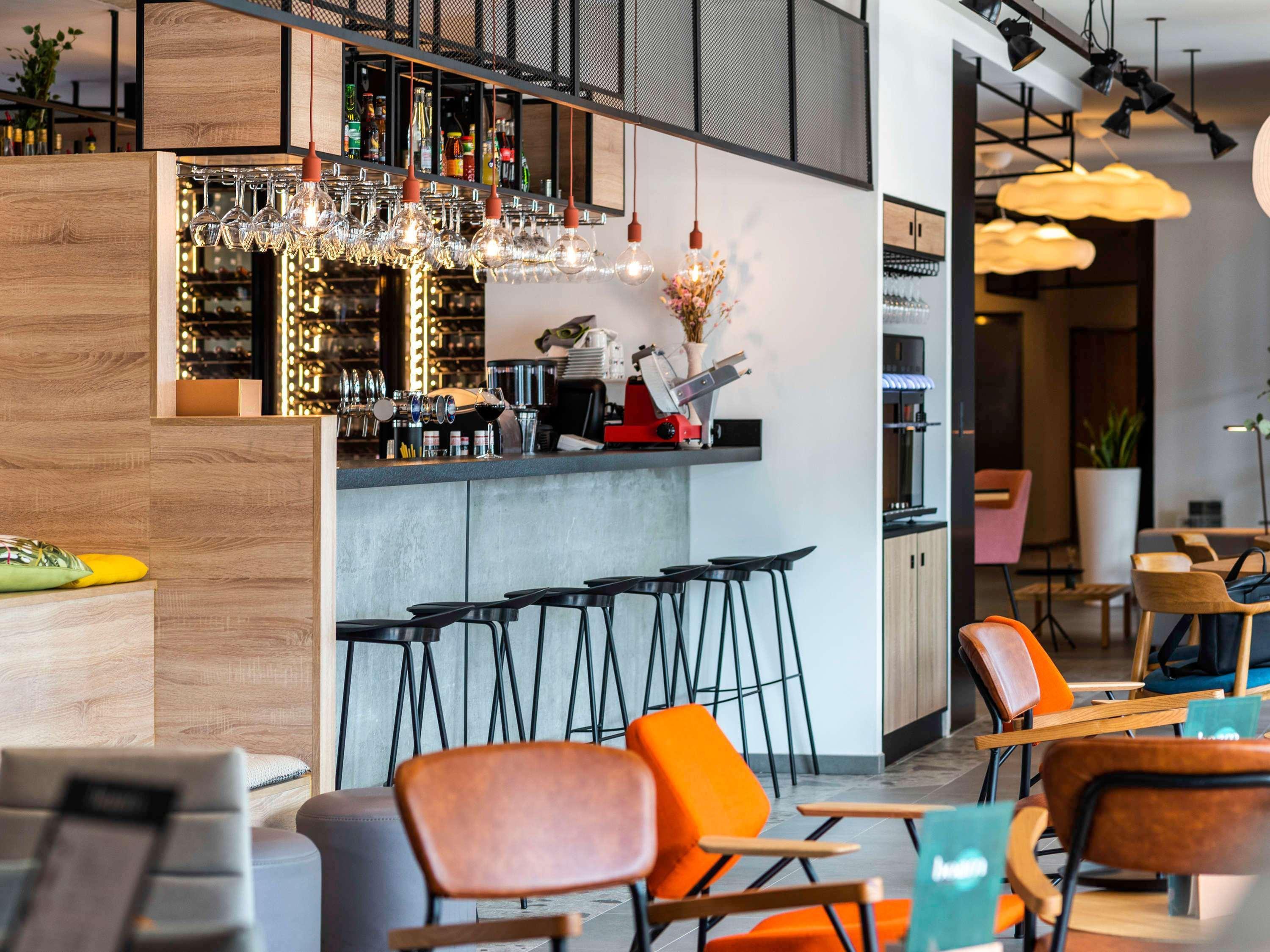 Bar/Salón ibis Lyon Sud Oullins