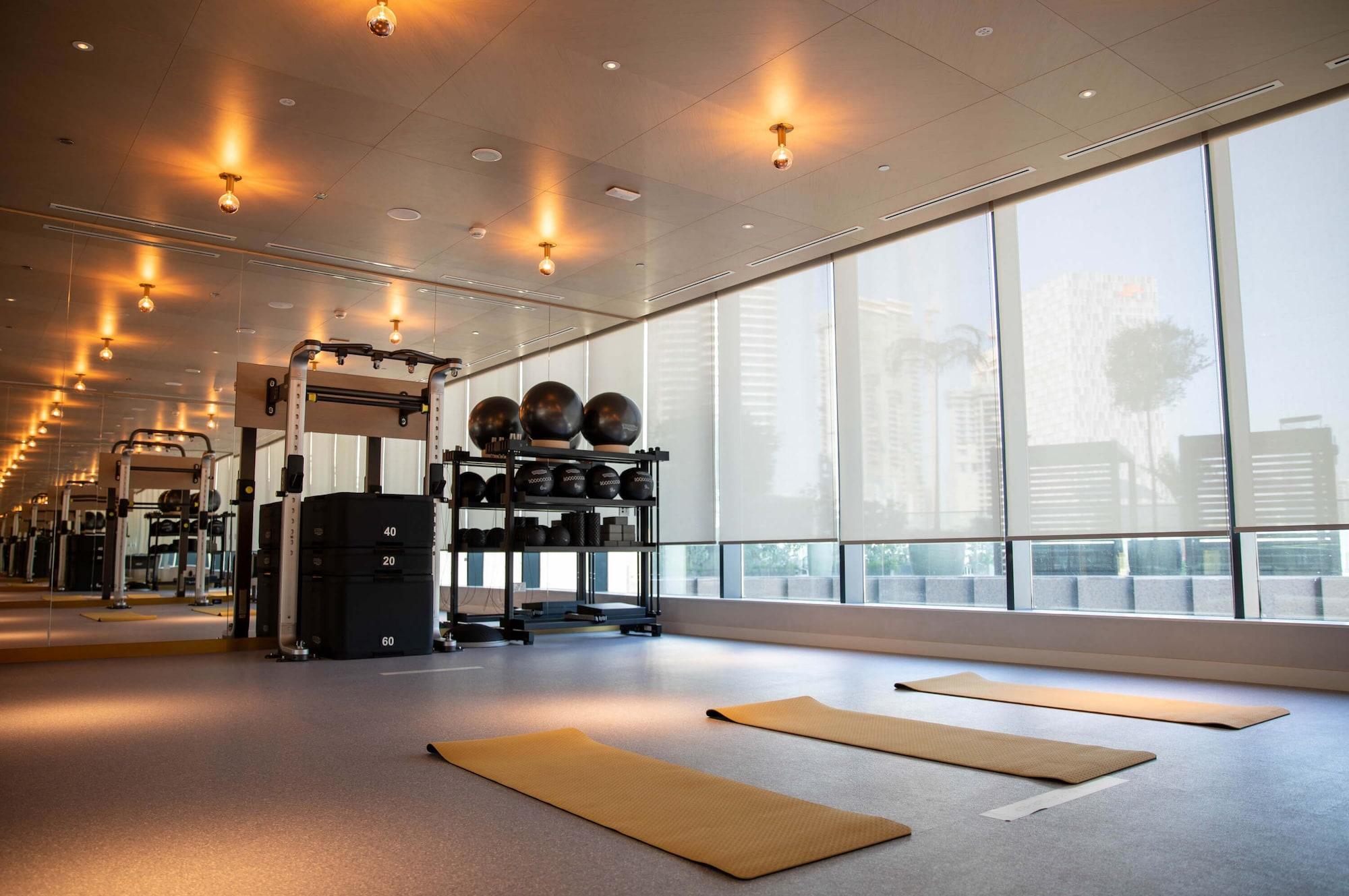 Gimnasio Hotel Indigo Dubai Downtown by IHG