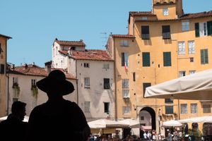 Actividad - Desde La Spezia: Pisa y Lucca solo traslado
