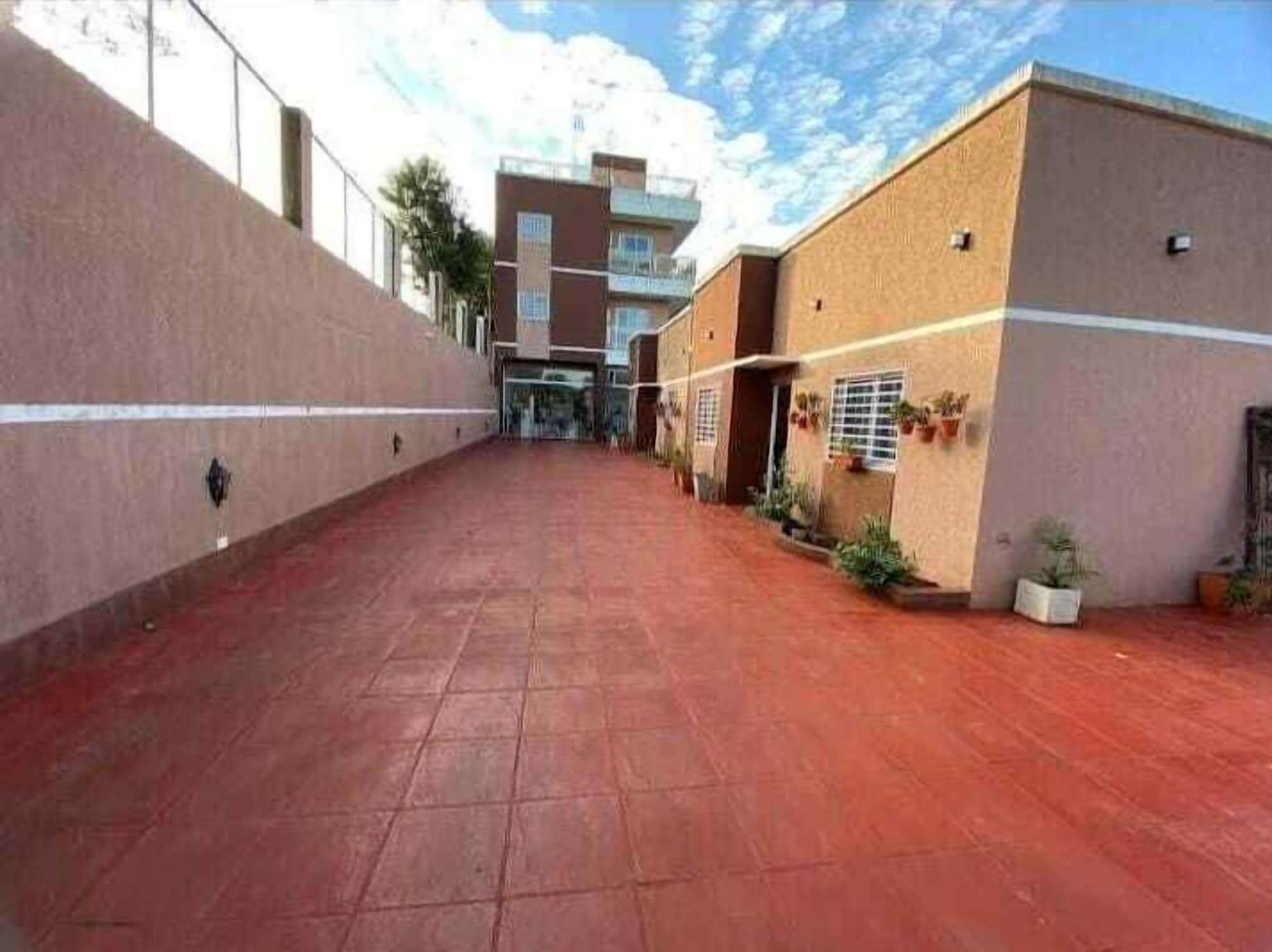 Vista Exterior Residencial Amaru