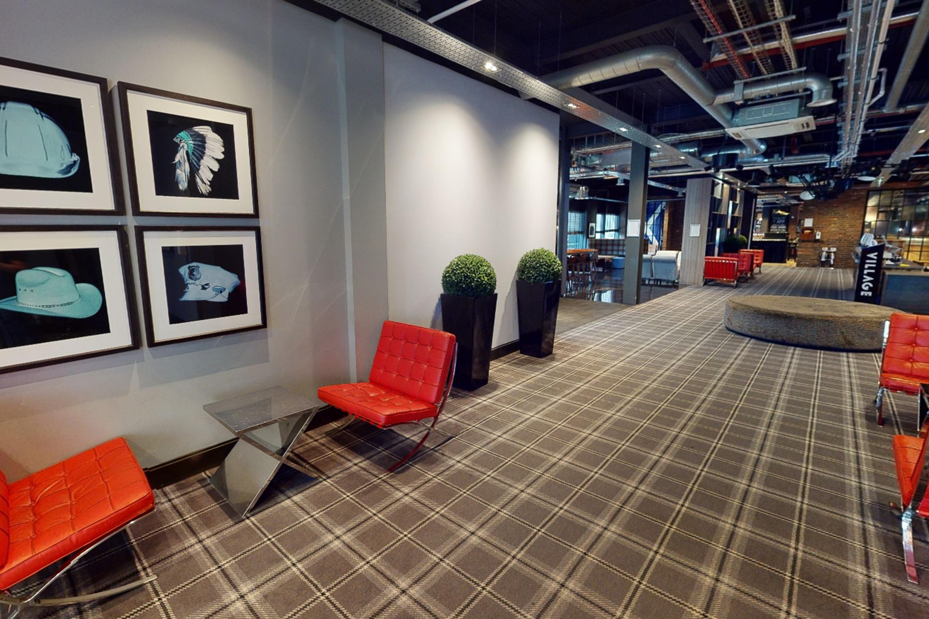 Vista Lobby Village Hotel Glasgow