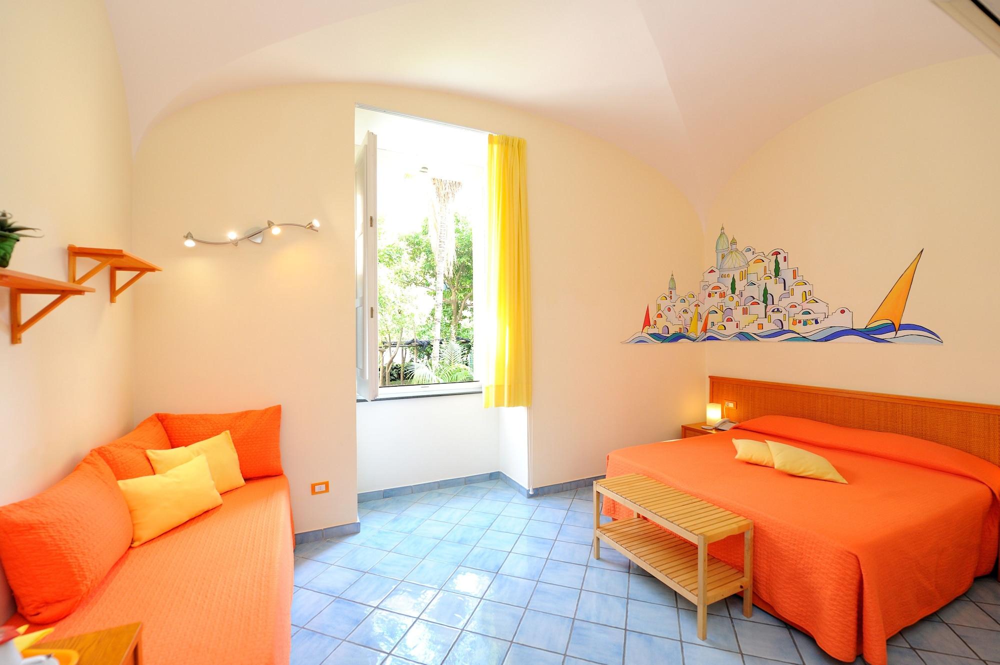 Varios Sharon House
