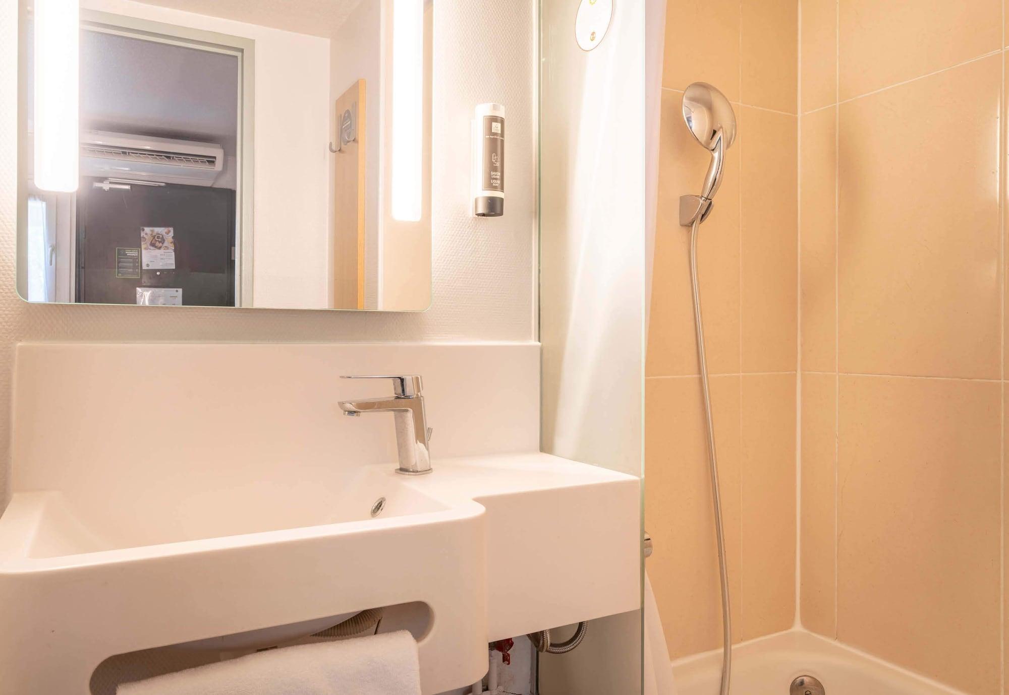Equipamiento de Habitación B&B HOTEL Toulon La Seyne-sur-Mer