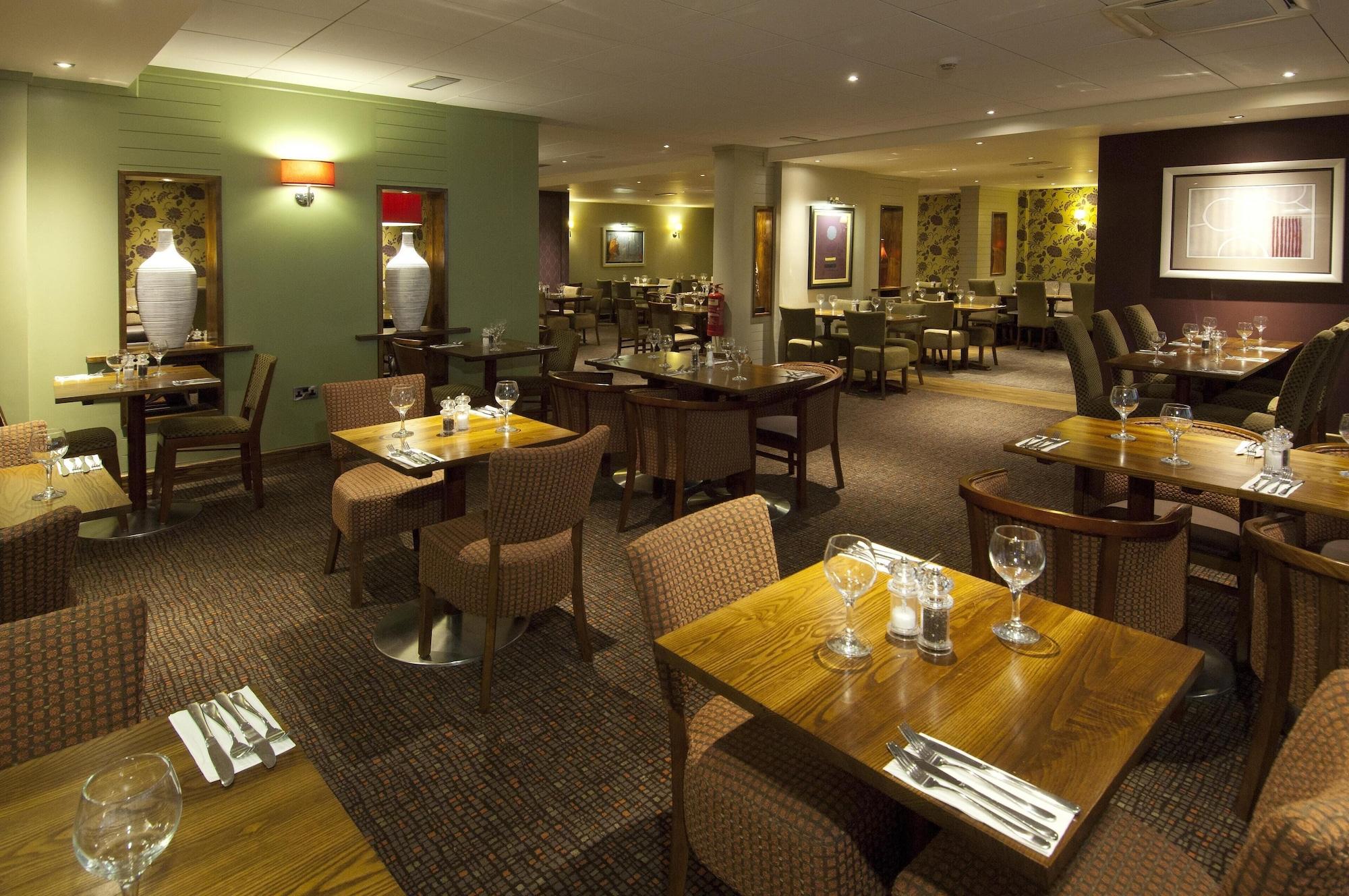 Restaurant Premier Inn London Heathrow Airport T2 & T3 - Bath Road