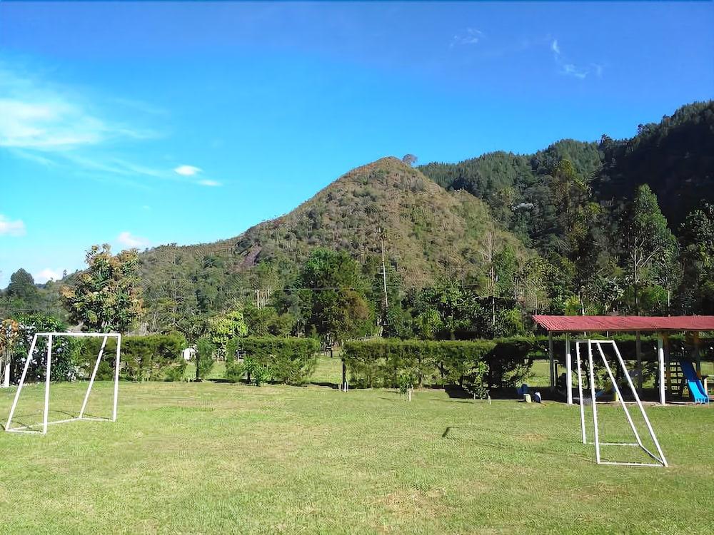 Instalaciones Recreativas Paraiso Cocora