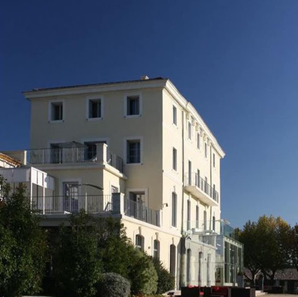 Vista Exterior Le Domaine de Verchant Relais & Châteaux