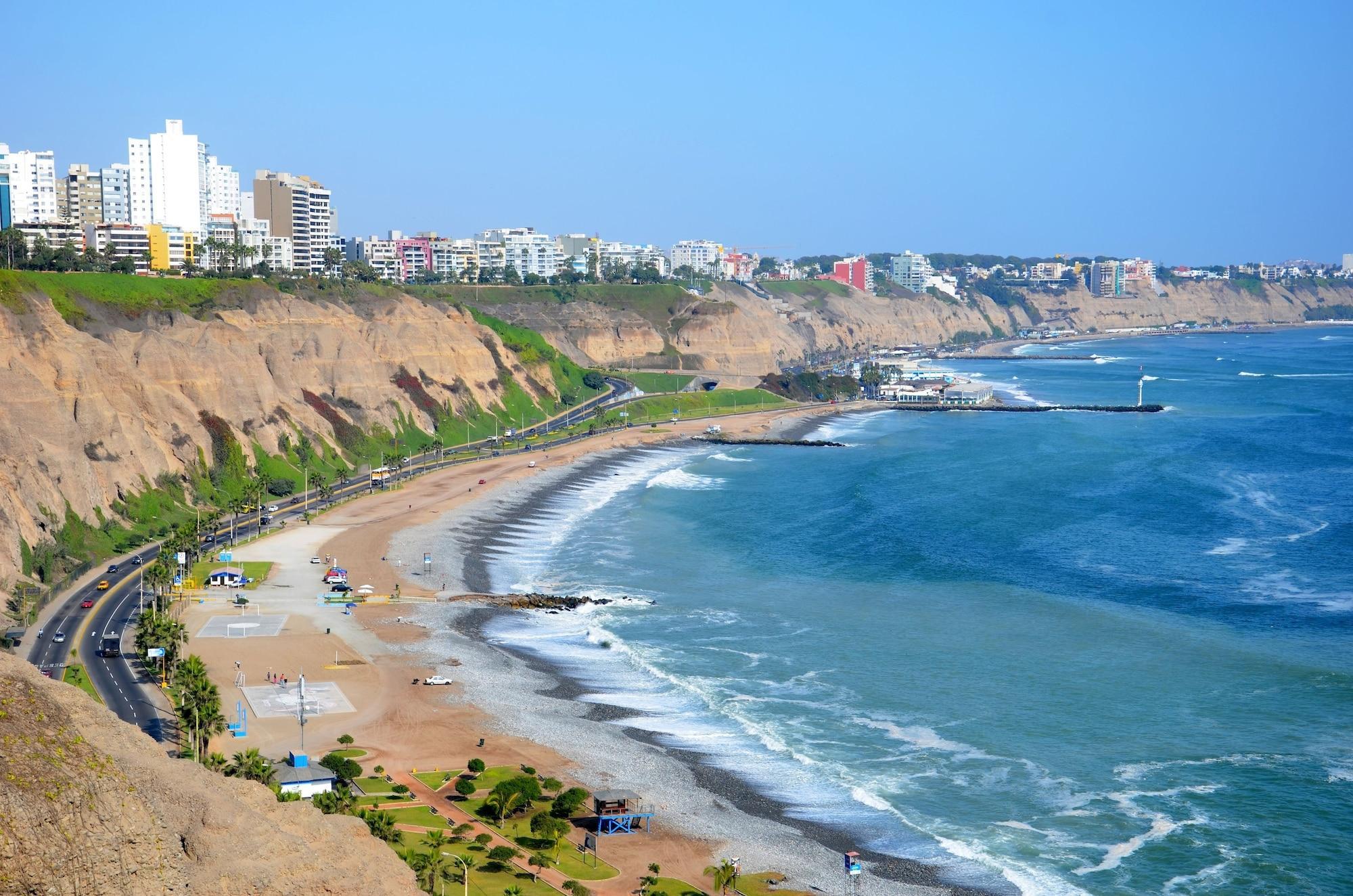 Vista Exterior Hotel Diamond Lima