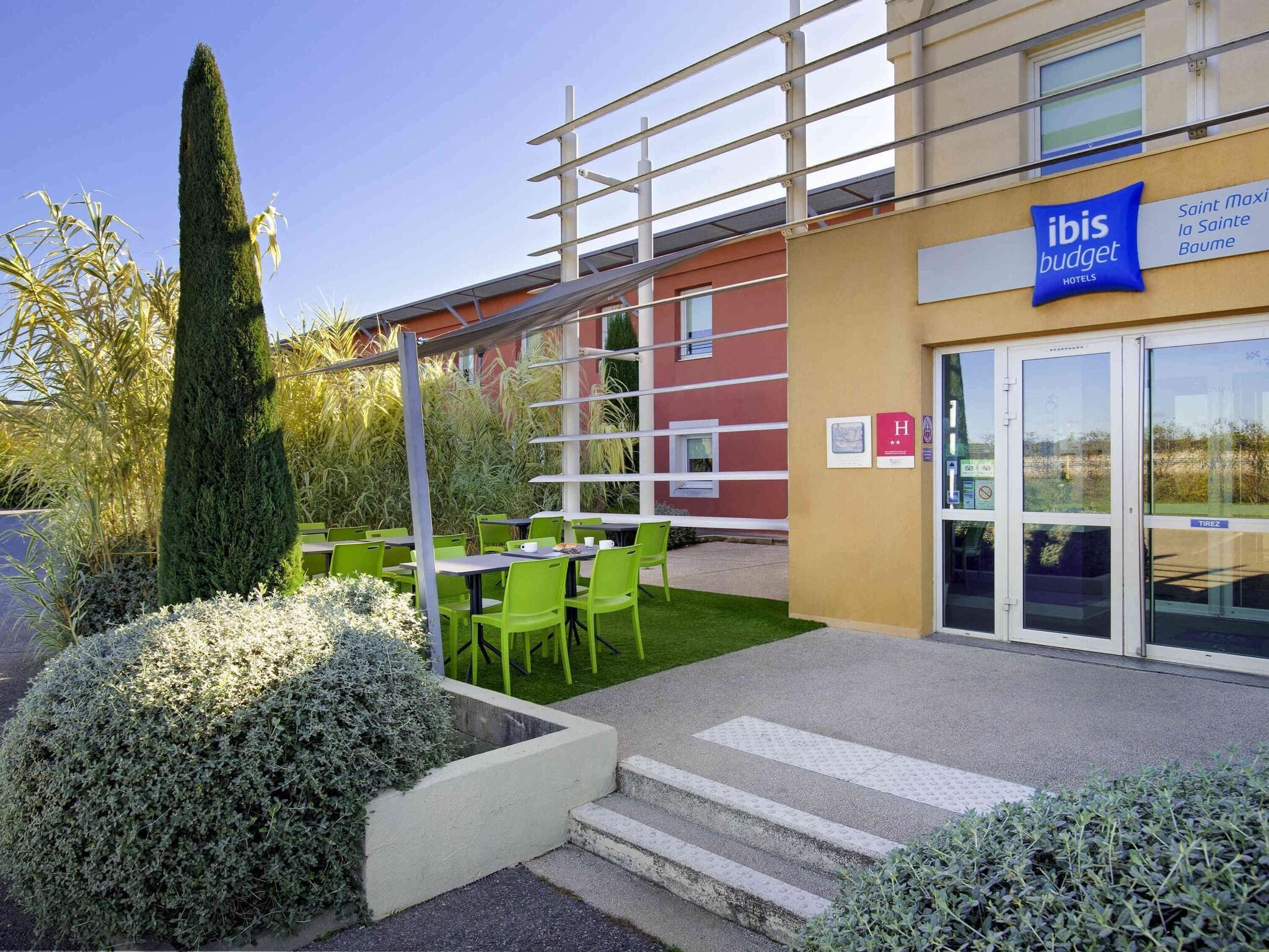 Vista Exterior ibis budget Saint-Maximin
