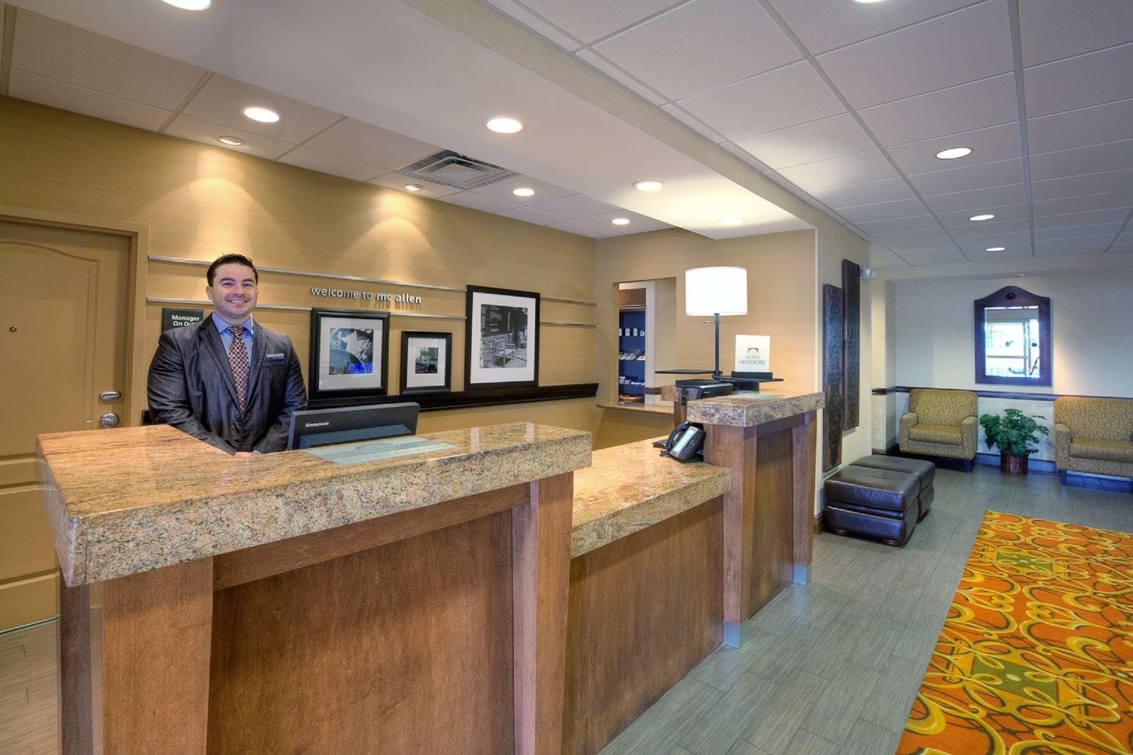 Vista Lobby Hampton Inn & Suites McAllen