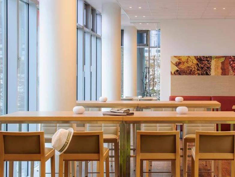Vista Lobby ibis Stuttgart Centrum