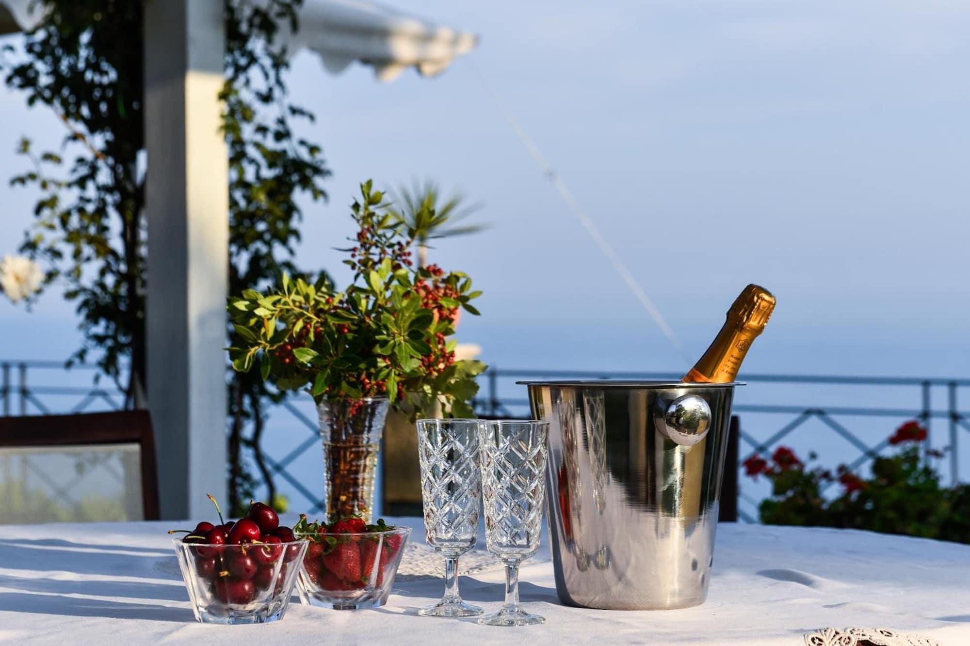 Restaurant Villa Kete Deluxe Rooms
