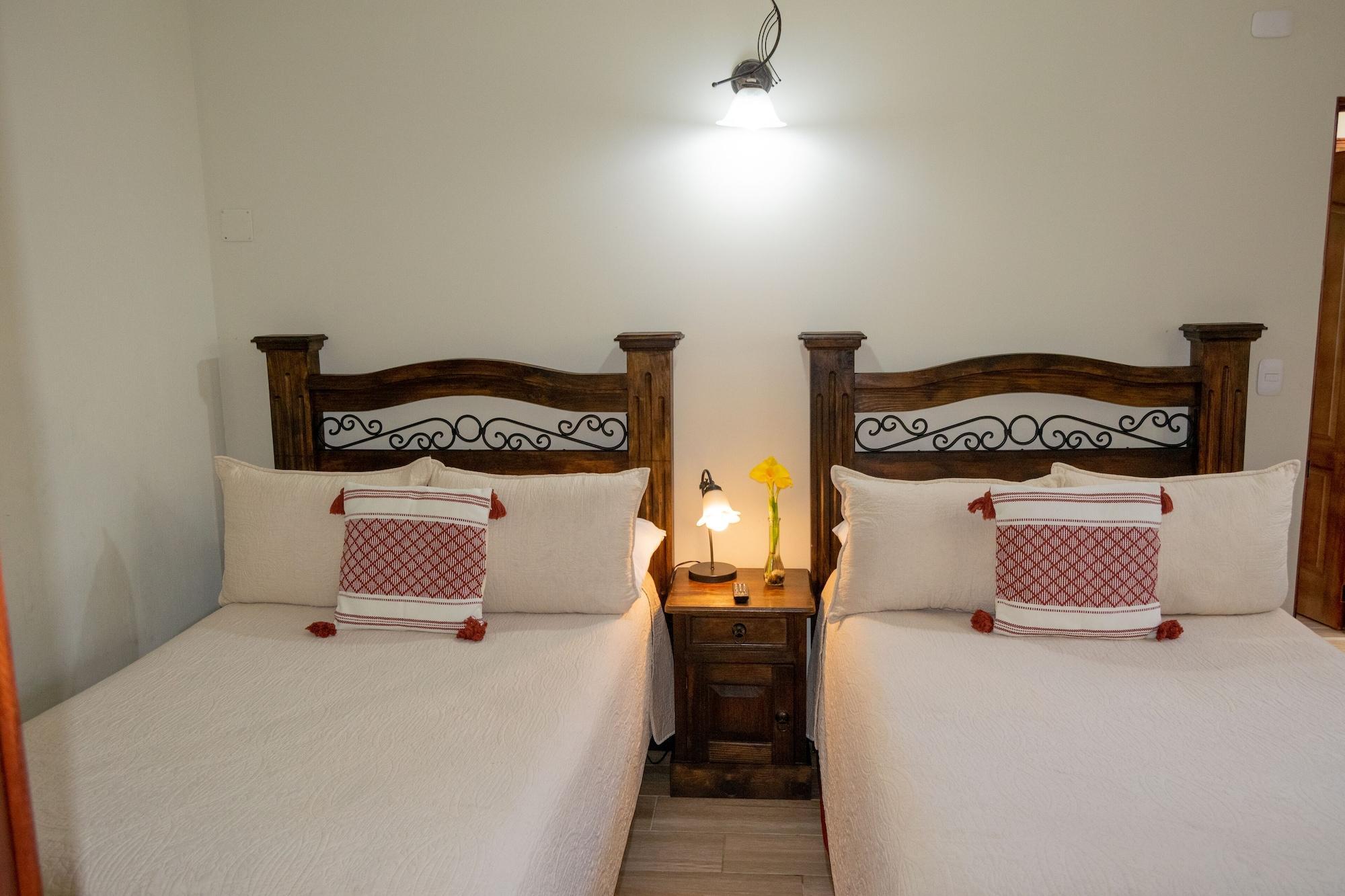 Vista Exterior Hostal Donde Regina