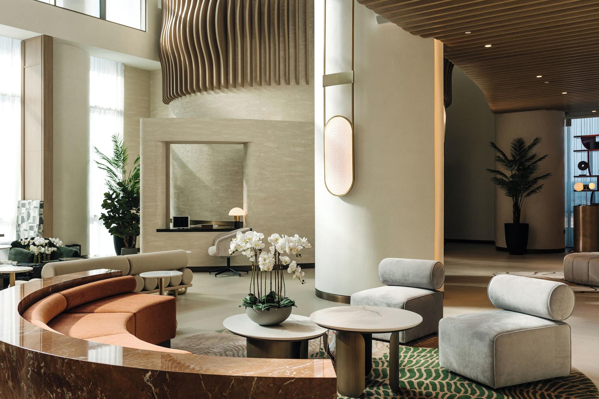 Vista Lobby Pullman Dubai Jumeirah Lakes Towers - Hotel and Residence