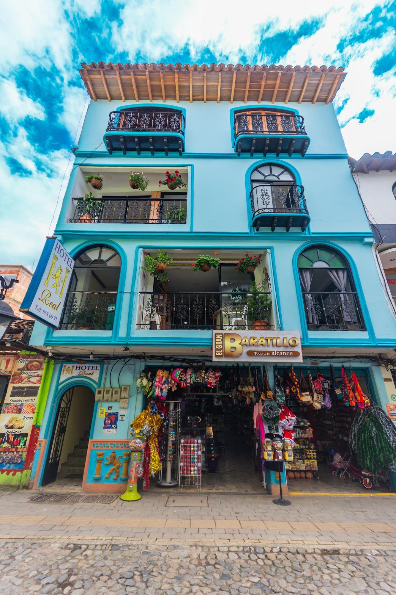 Varios Hotel Real Guatape