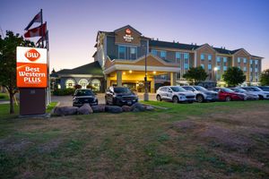 Alojamiento - Best Western Plus Executive Inn