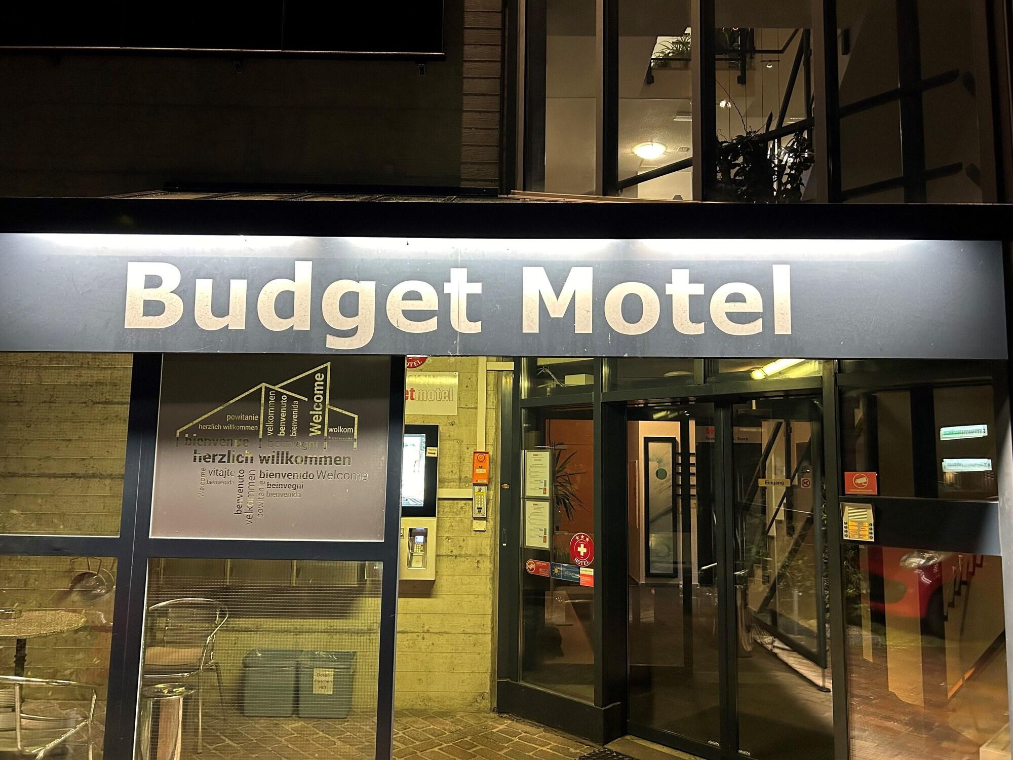 Vista Exterior Budget Motel Self Check-in