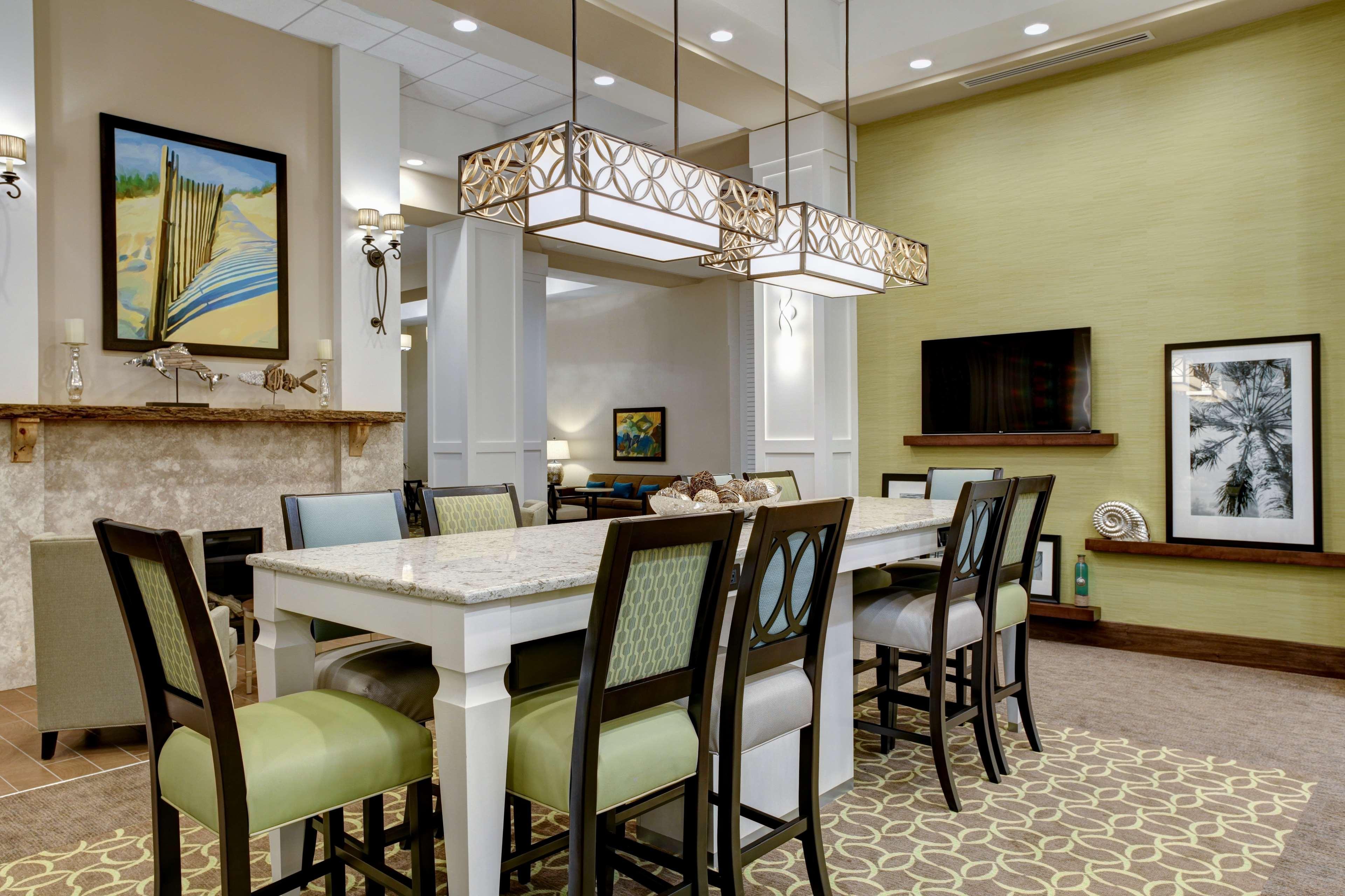 Vista Lobby Hampton Inn & Suites Vero Beach Downtown