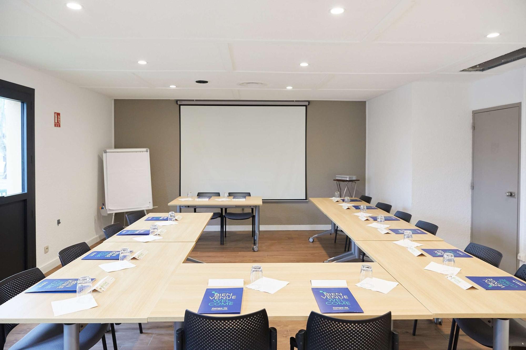 Sala de Reuniones Campanile Pau