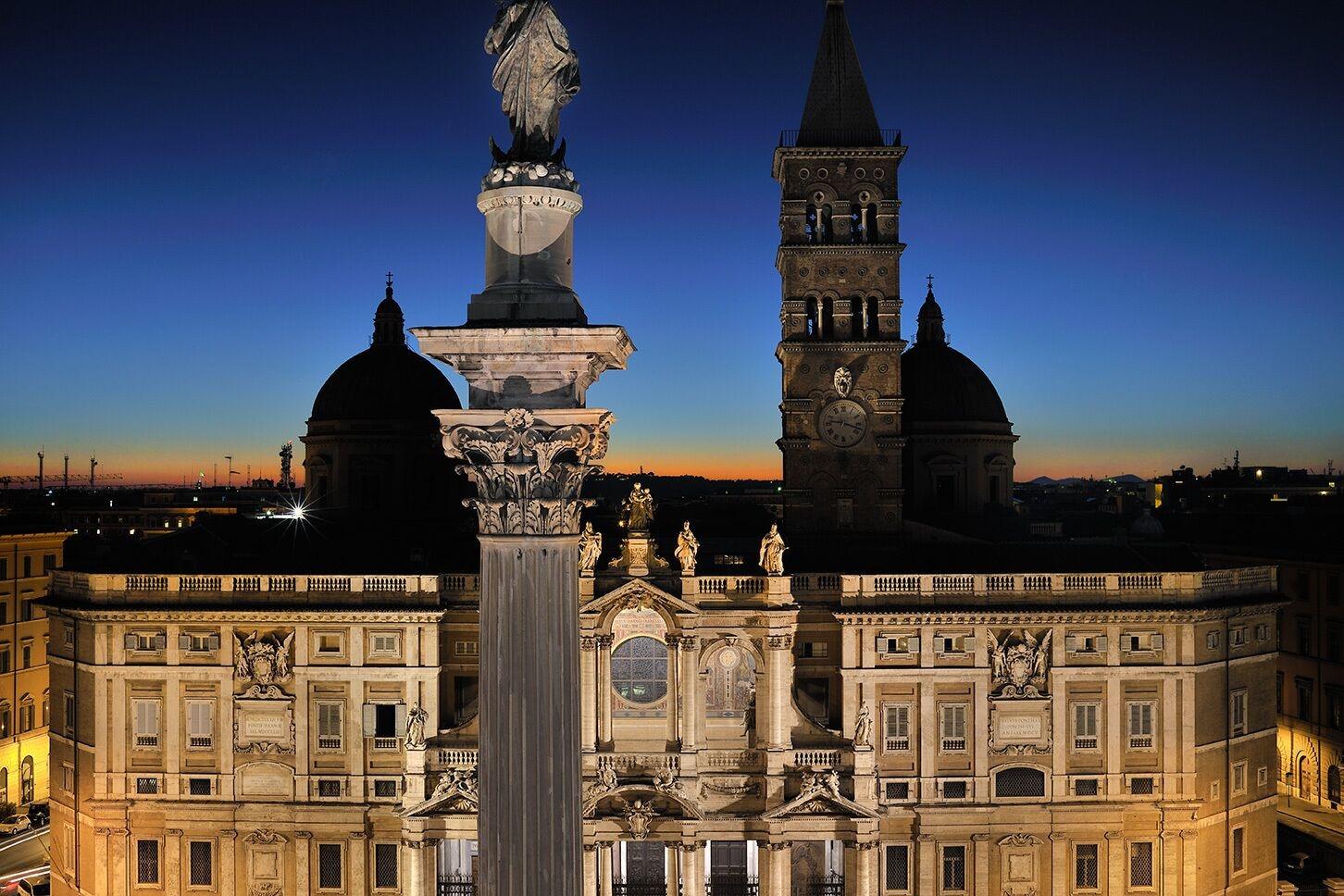 Varios Mecenate Palace