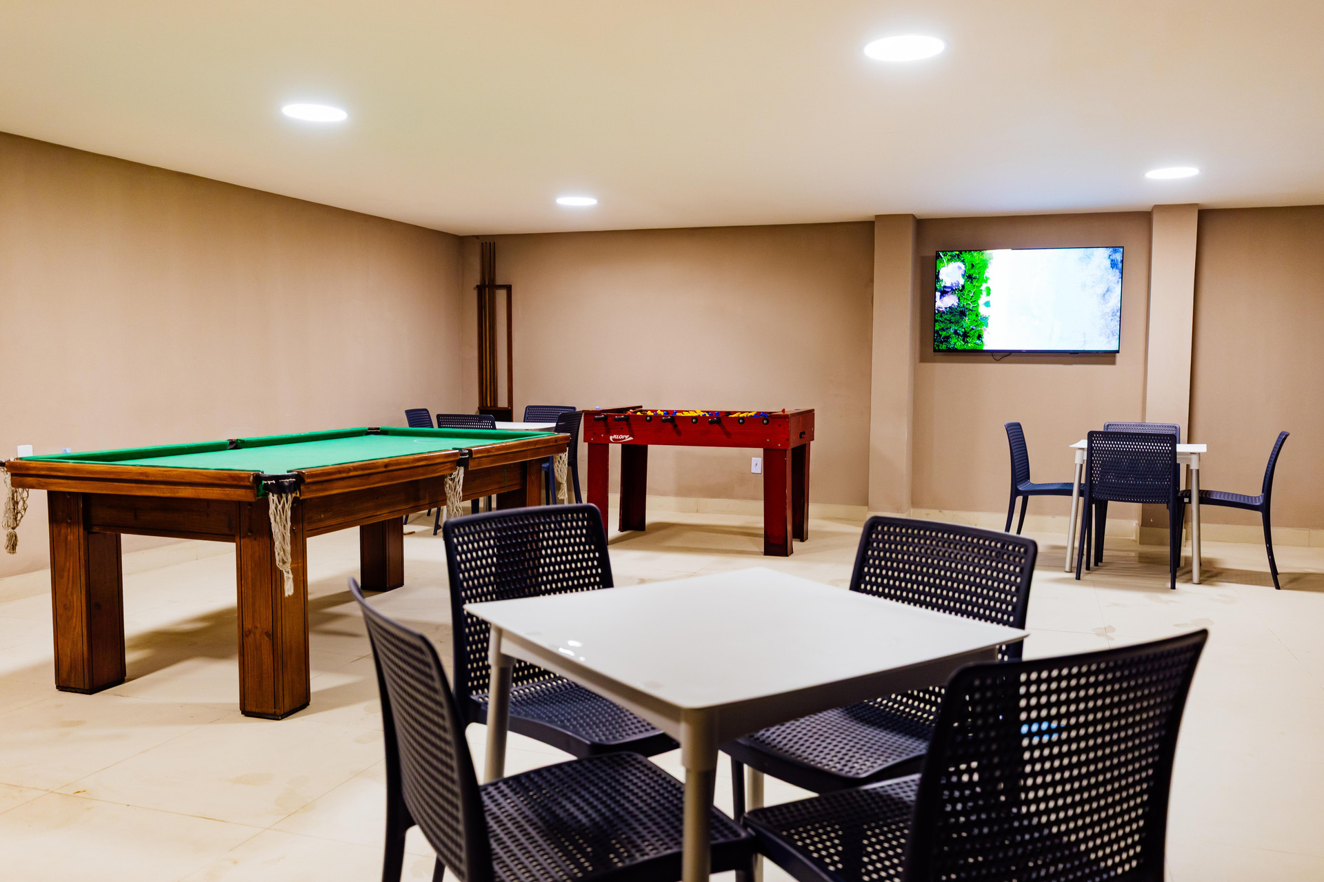 Salón de juegos El Aram Beach Express