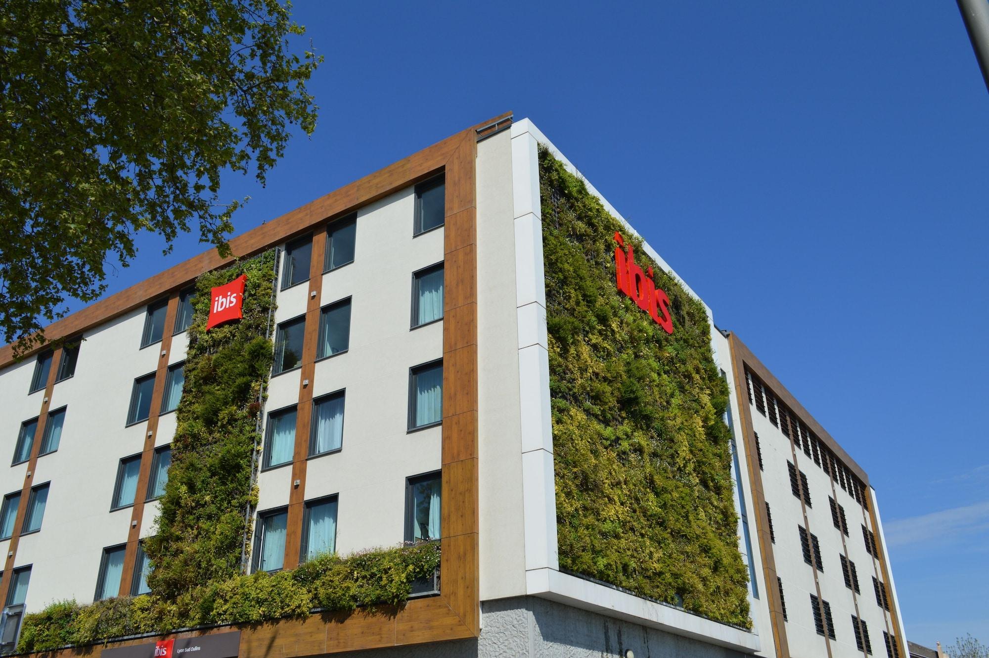 Vista Exterior ibis Lyon Sud Oullins
