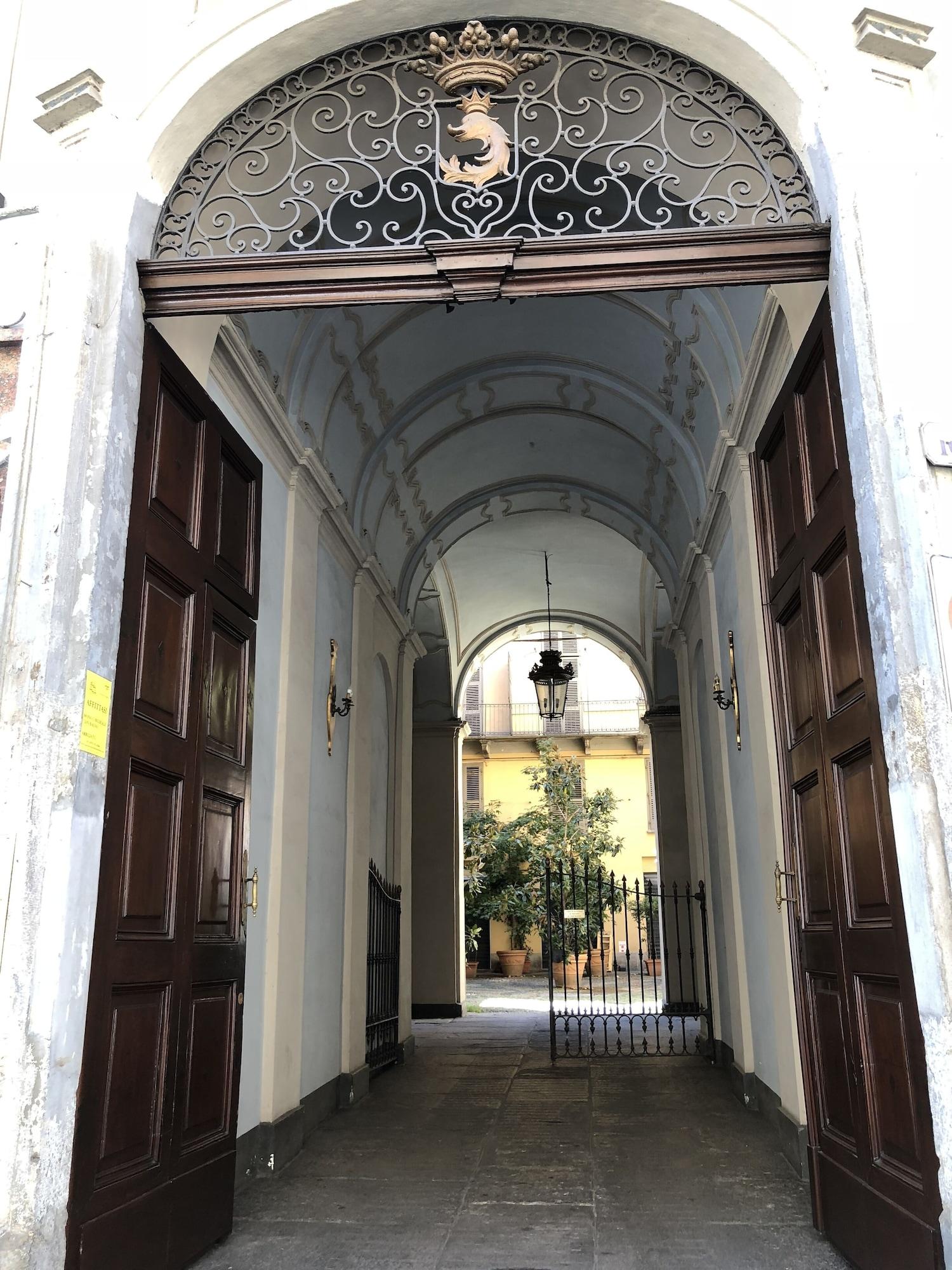 Varios Casa Cavour