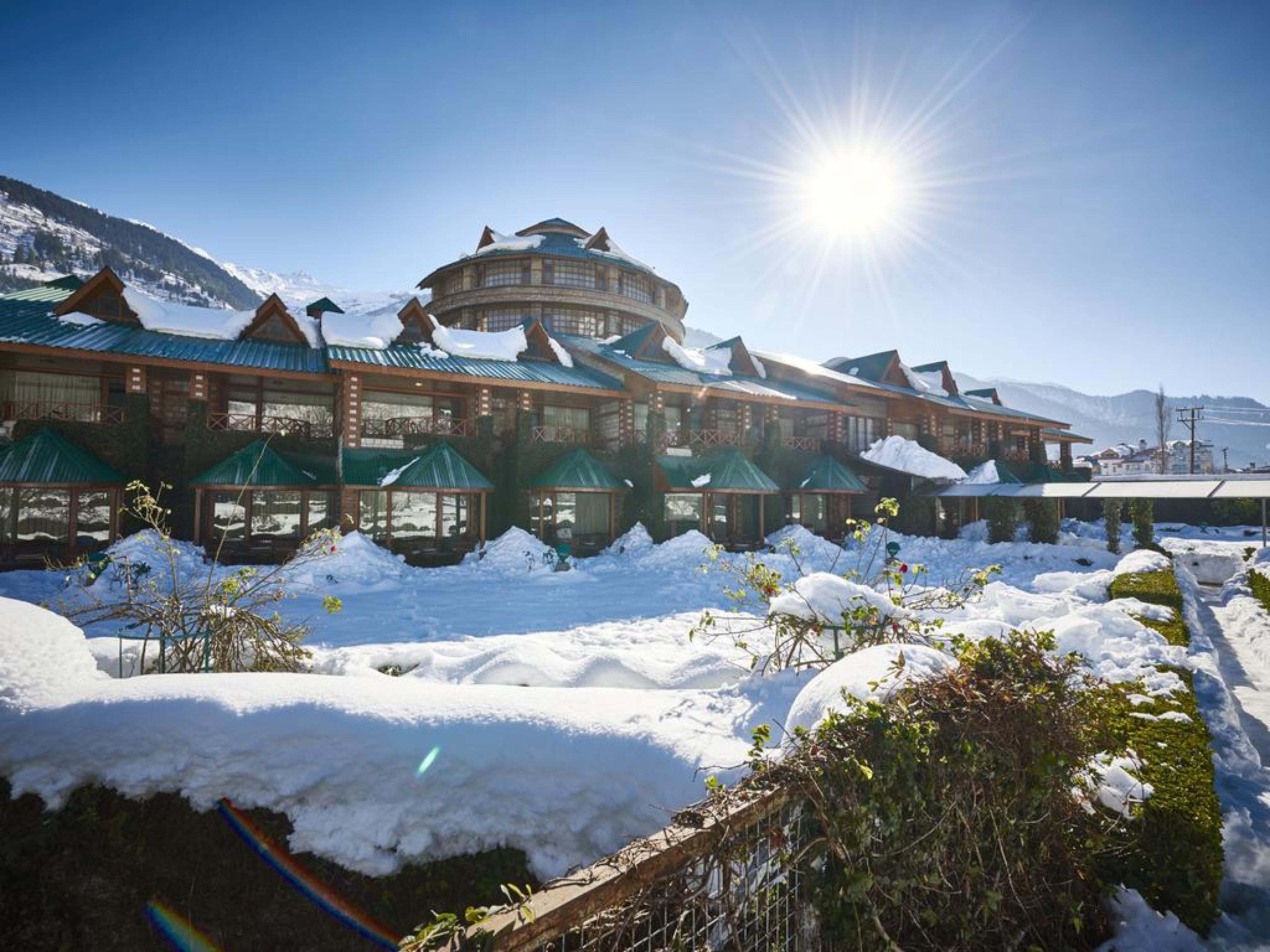 Vista Exterior Club Mahindra White Meadows Manali