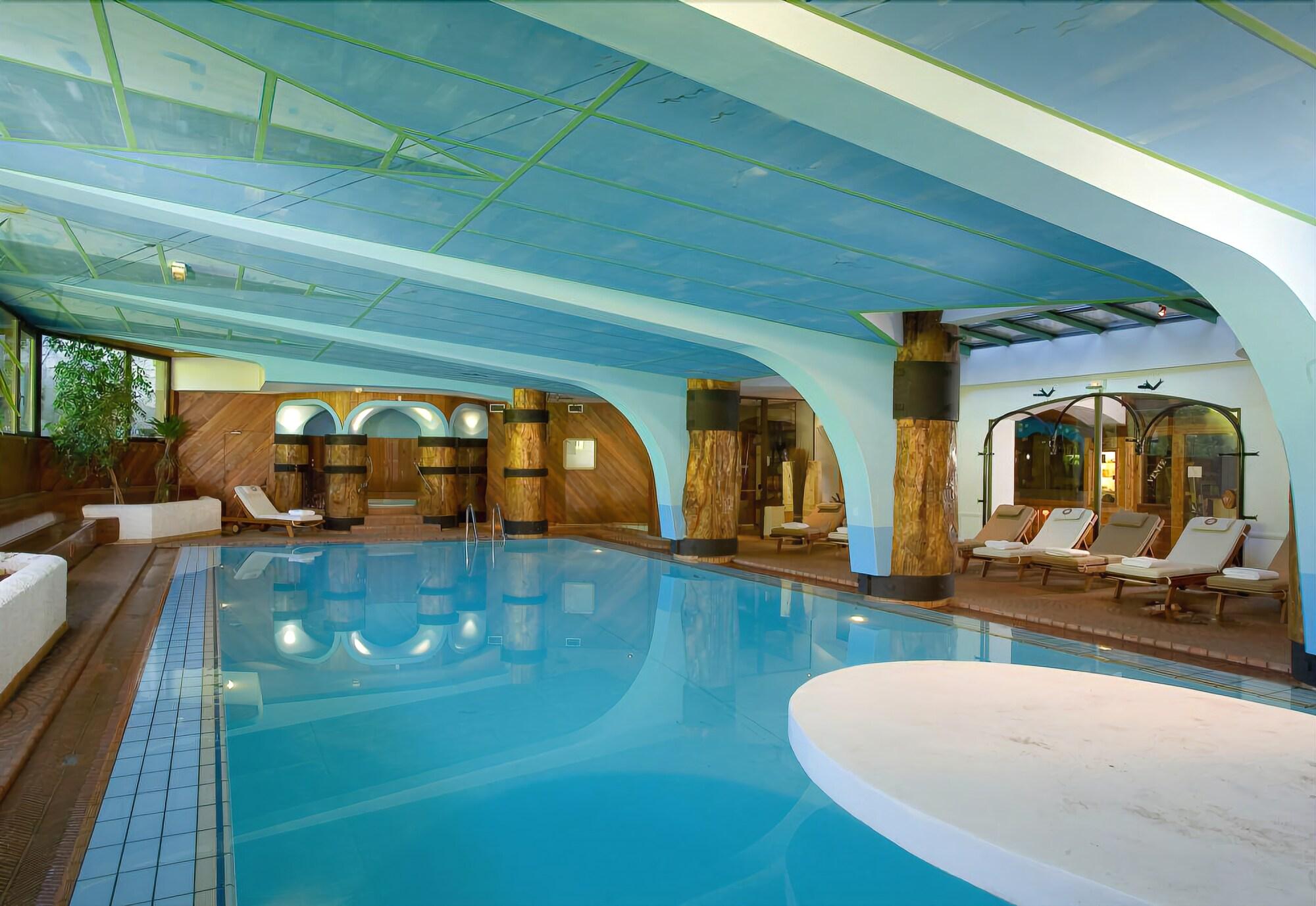 Vista Piscina Hôtel Le Palace des Neiges