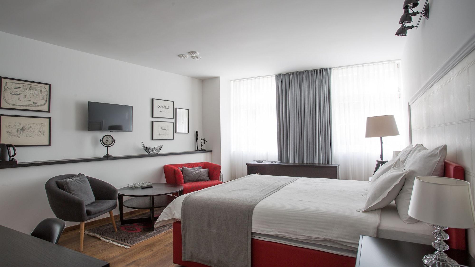 Habitación Regal Residence