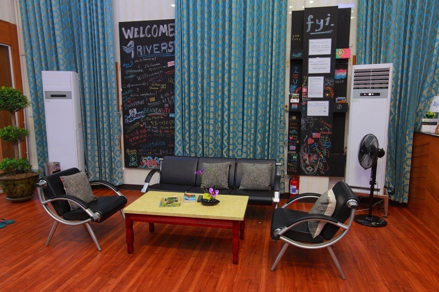Vista Lobby Four Rivers B&B Mandalay - Hostel