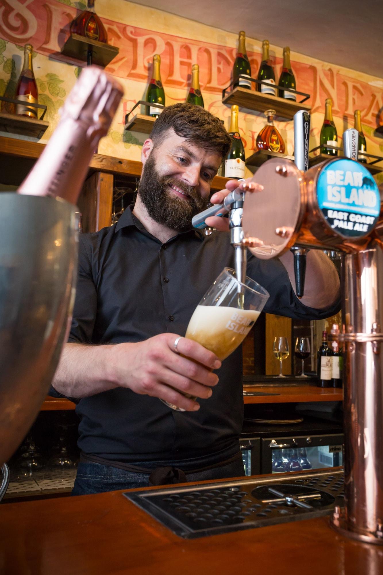 Bar/Salón The Woolpack Hotel