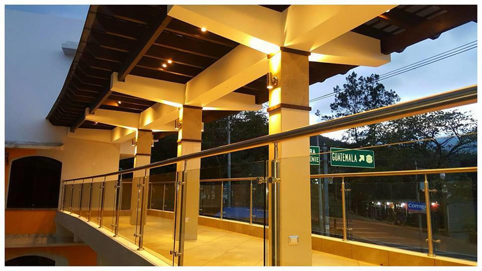 Varios Hotel IV Centenario
