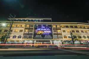 Alojamiento - Monaco Hotel