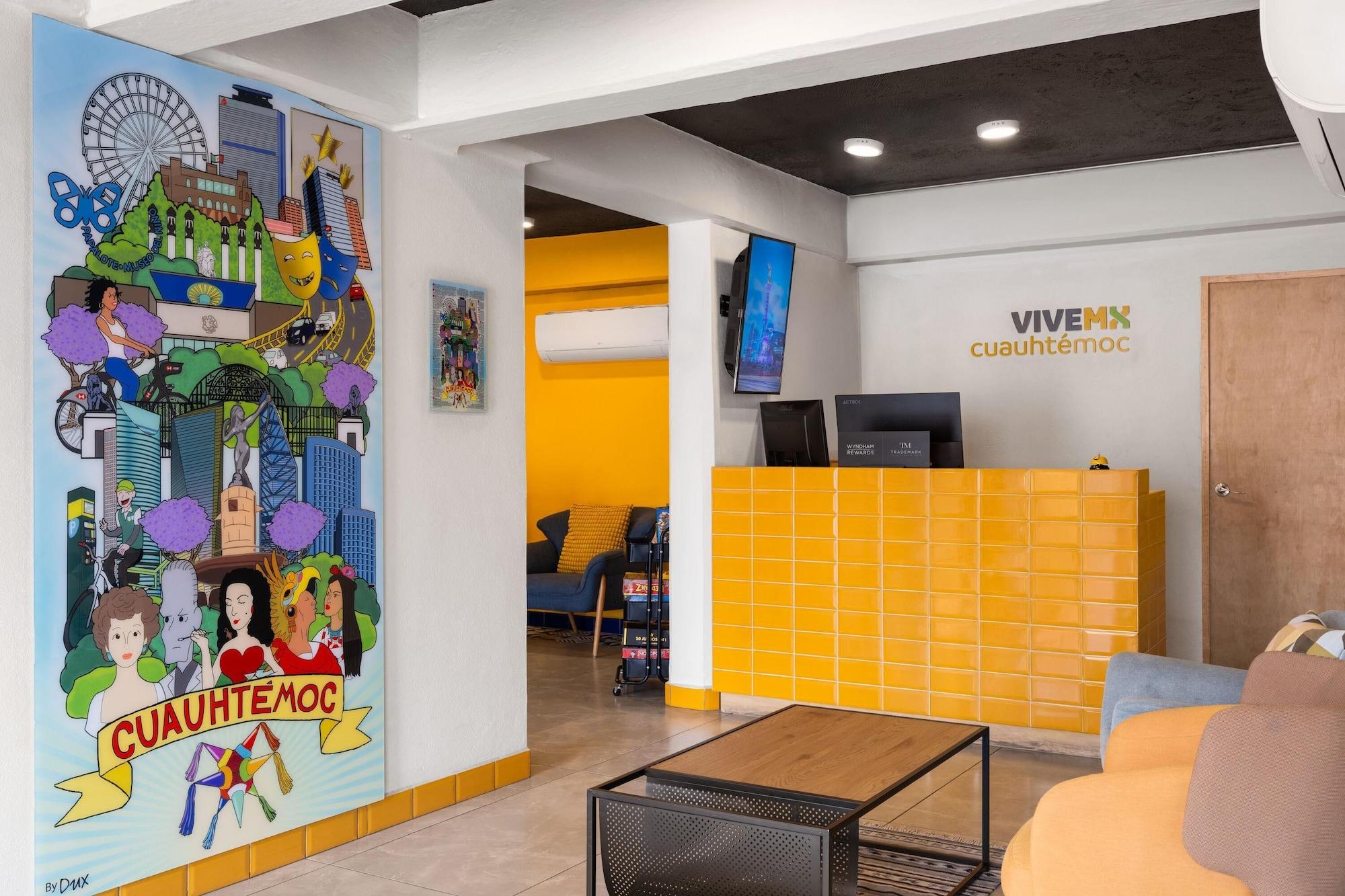 Vista Lobby Hotel Estancias VIVE MX Cuauhtemoc, Trademark by Wyndham