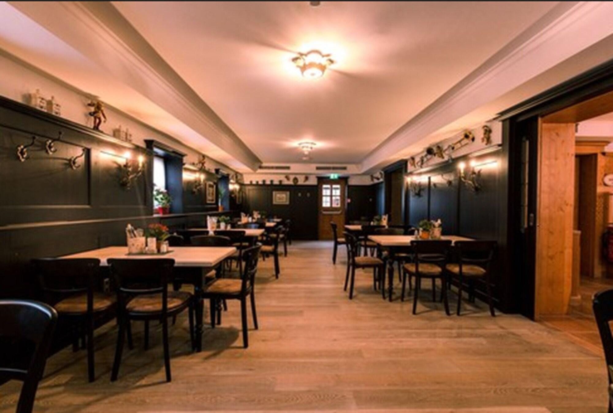 Restaurant Hotel & Gaststätte zum Erdinger Weißbräu