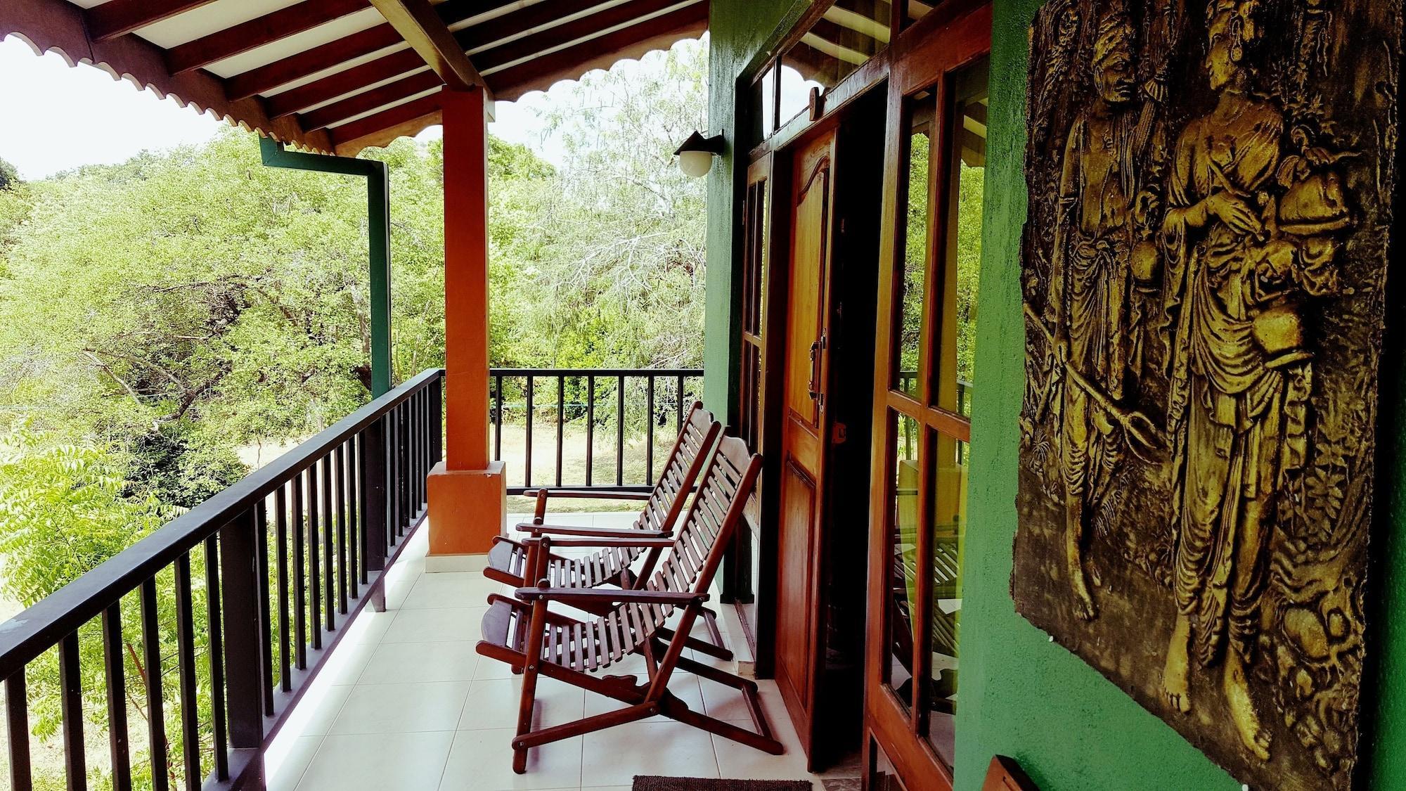 Varios Melrose Villas