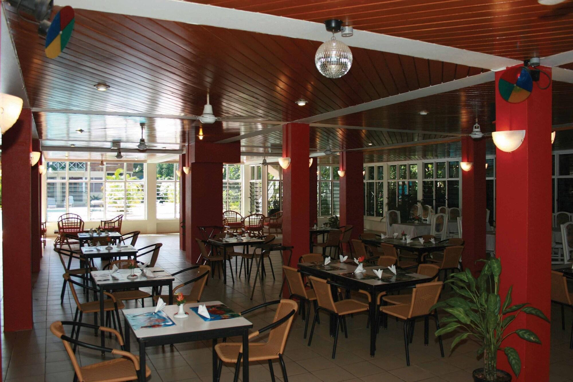Restaurant Hexagon International Hotel