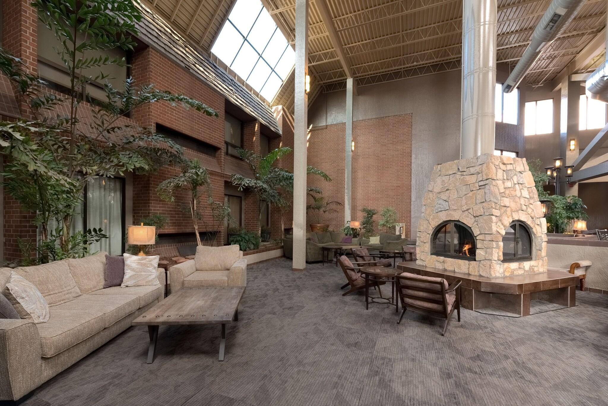 Vista Lobby The Academy Hotel Colorado Springs